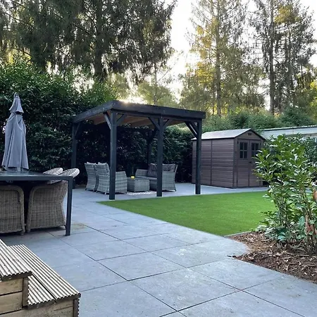 Toetje Op De Veluwe Hoenderloo